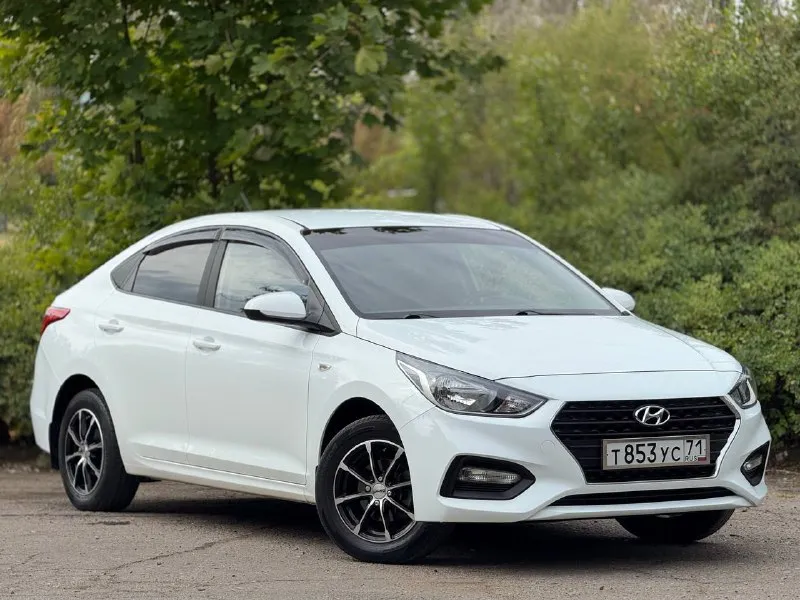 Hyundai solaris год: 2020 двигатель: 1.6 бензин кпп: механика привод: передний пробег:52000км автомобиль в идеальном состоянии, 1 хозяин, без дтп, весь в заводском окрасе! цена:1.520.000₽ 📞 🇷🇺 звоните: +79496107823 - фотография - 1
