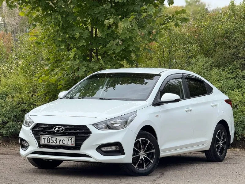 Hyundai solaris год: 2020 двигатель: 1.6 бензин кпп: механика привод: передний пробег:52000км автомобиль в идеальном состоянии, 1 хозяин, без дтп, весь в заводском окрасе! цена:1.520.000₽ 📞 🇷🇺 звоните: +79496107823 - фотография - 3