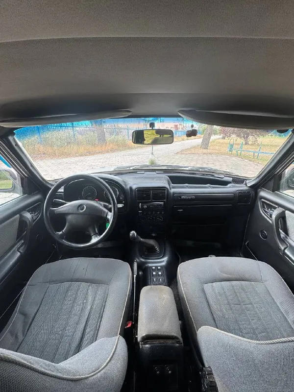 Газ 31105 💰цена: 150 000р 🏢город: мариуполь 📅год выпуска: 2005 🧾пробег: 92 855 км. ⚙️двигатель: 2.3 ⛽топливо: бензин ⚙️кпп: механика 📞 телефон: +7-949-727-41-51 +7-989-263-55-56 +7-949-551-91-52 💾 описание: рабочая лошадка на полном уверенном ходу. кузов крепкий. двигатель 406 инжектор без потеков и расхода масла, родной пробег 93т. км. кпп и сцепление без нареканий. гидроусилитель руля, литые диски на хорошей резине, фаркоп, электростекла. днр учет, возможно переоформление. улица шевченко 269 - фотография - 8