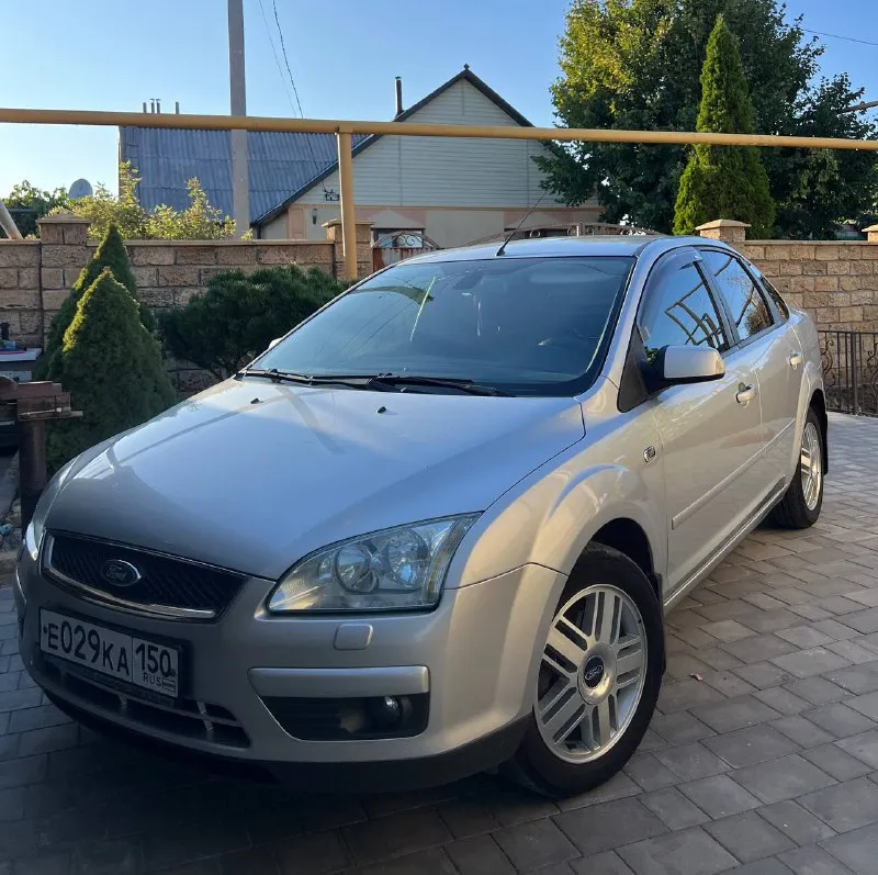 Продам ford focus 2 ghia год: 2007 родной пробег: 208тыс двигатель 1.6 бензин 115лс работает отлично... - фотография