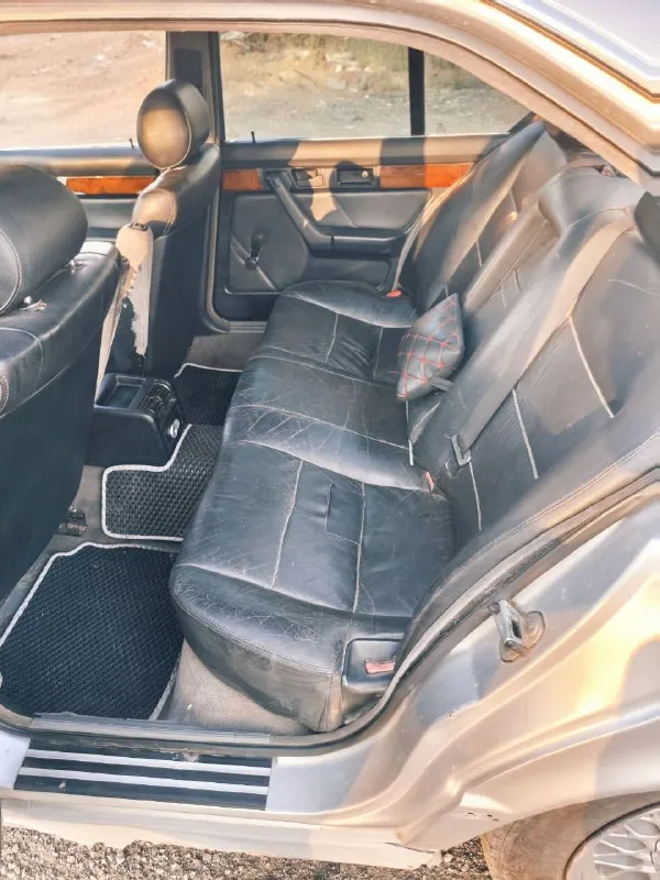 Продам бмв е34 m20i 1988го года, на 180 регионе, 210 000р возможен небольшой торг. мотор работает ровно, не троит, не стучит. на холодную запускается бодро, ни разу не подводила. коробка не хрустит, не выбивает. кузов не без нюансов( видно по фото). кого заинтересовал данный аппарат набирайте : +7 949 355 23 05 осмотр донецк - фотография - 5