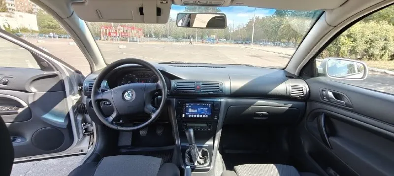 Продам skoda суперб год 2006. двигатель 1.8 турбо. коробка механика. пробег 254 000. климат контроль. двух диновый магнитофон. камера заднего вида. би-лет линзы. отдам зимнюю резину на титанах. цена 600 тысяч рублей торг у капота. машину можно в донецке. 79493114433 79494491171 📞 звоните: +7(949)3114433 - фотография - 3