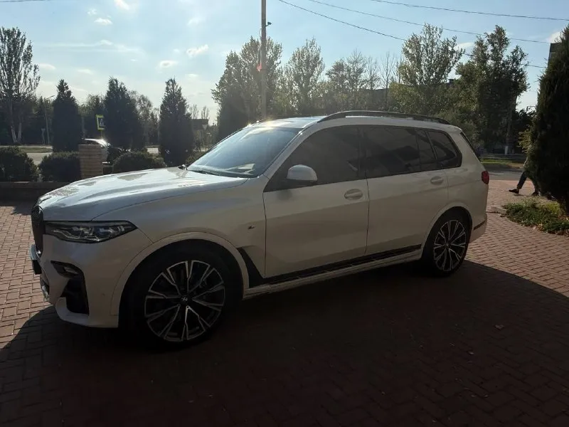 Bmw x7 2022 года, 3.0 40d пробег 89000 подробности по телефону +79495049545 цена 8.6 🍋 торг 📞 звонит... - фотография
