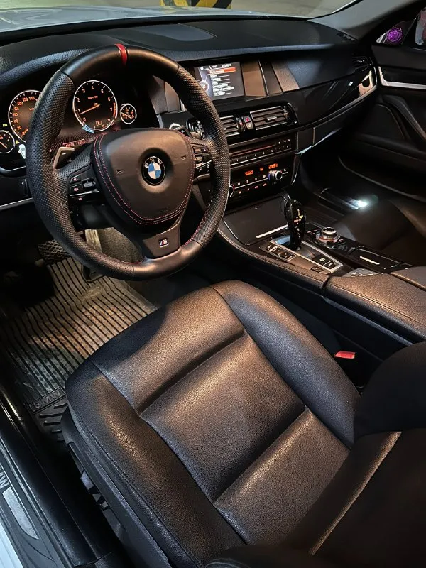 Bmw 520i 2л 2014г. пробег 145тыс обмен с вашей доплатой -кожаный салон -подогрев сидений -подогрев руля -климат контроль -запуск с кнопки -омыватель фар -лазерная оптика -парктроники перед, зад цена 2 090₽ +79604489192 📞 звоните: +7(960)4489192 - фотография - 7