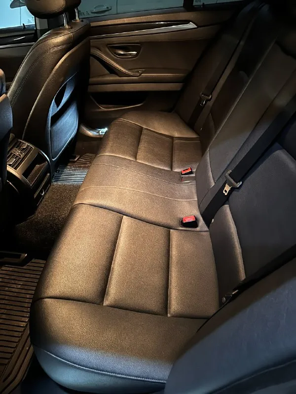 Bmw 520i 2л 2014г. пробег 145тыс обмен с вашей доплатой -кожаный салон -подогрев сидений -подогрев руля -климат контроль -запуск с кнопки -омыватель фар -лазерная оптика -парктроники перед, зад цена 2 090₽ +79604489192 📞 звоните: +7(960)4489192 - фотография - 8