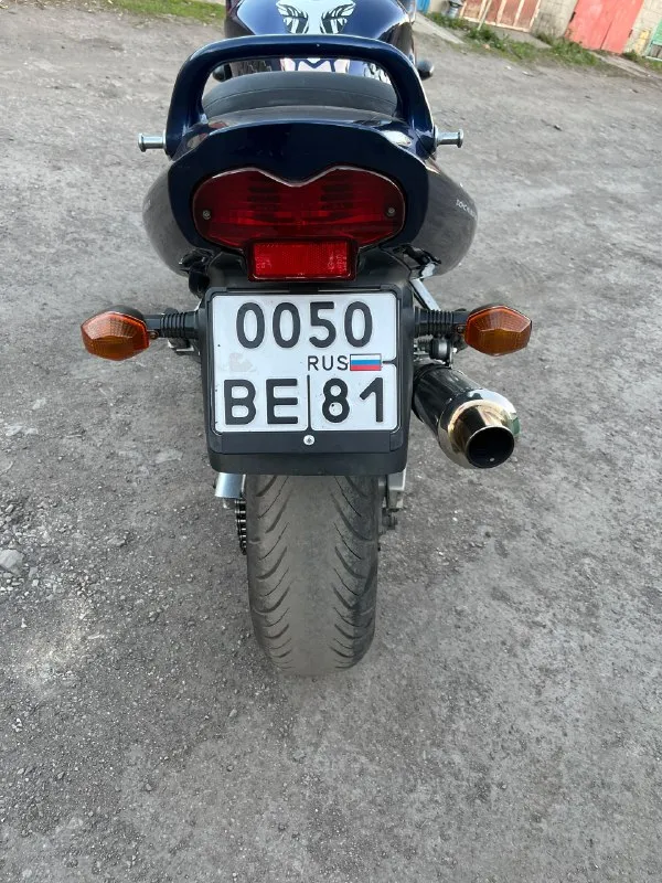 Продам suzuki bandit 1200s 2000 года пригнан в 2023 году с японии полностью обслужен и готов к сезону дополнительно установлено: - защита двигателя - туманки - японский выхлоп заводской выхлоп в комплекте продажа без номеров, с полным переоформлением находится в городе ровеньки вопросы по телефону +79591422712 +79525735254 либо обращаться в лс 📞 звоните: +7(959)1422712 - фотография - 5