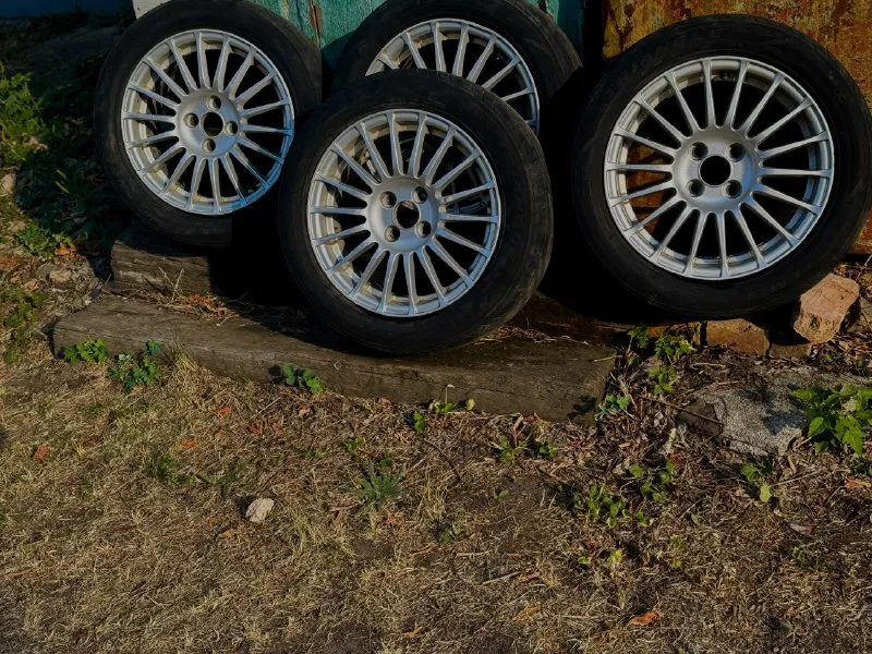Продам диски, r 15,разболтовка 4*98, стояли на ваз 2115 состояние идеальное 25000 харцызск +79493089840 📞 звоните: +7(949)3089840 - фотография - 2
