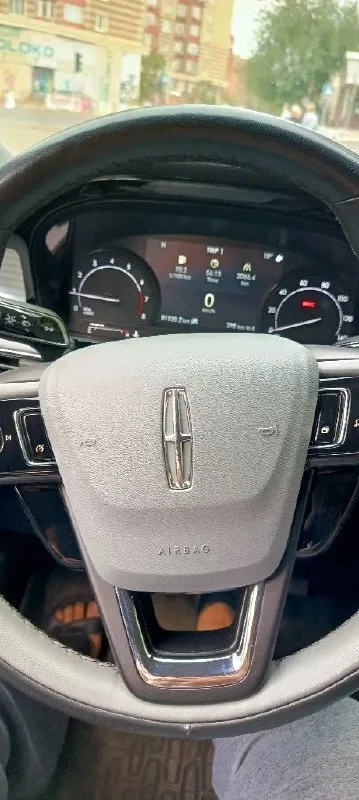 Продам авто lincoln corsair 2022г 2л 250л полный привод акпп пробег 81т цена 2.5 все вопросы по телефону +79494768913. 📞 звоните: +7(949)4768913 - фотография - 3