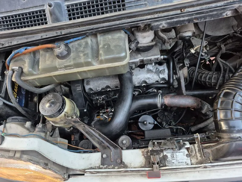 Продам личный автомобиль, fiat ducato, 1.9 td, 1999 года рождения. по документам грузопассажирский 6+1 категория b, двигатель французский пежо один из надёжнейших, после капитального ремонта прошёл 40 тыс. , топливный насос после ремонта, новая рейка. стоит подогрев двигателя на 220в. коробка на 5. днище и кузов поварено. последнии лет 20 в одних хозяйских руках. имеется второй ряд сидений от boeing 747. вложений не требует, салярку нюхает. доедет куда угодно. отвечу на любые вопросы и за каждое слово. цену вижу 490000 тыр, в машину вложено много сил и средств, торг присутствует. звоните +79493301540, владимир. авто в донецке. - фотография - 5