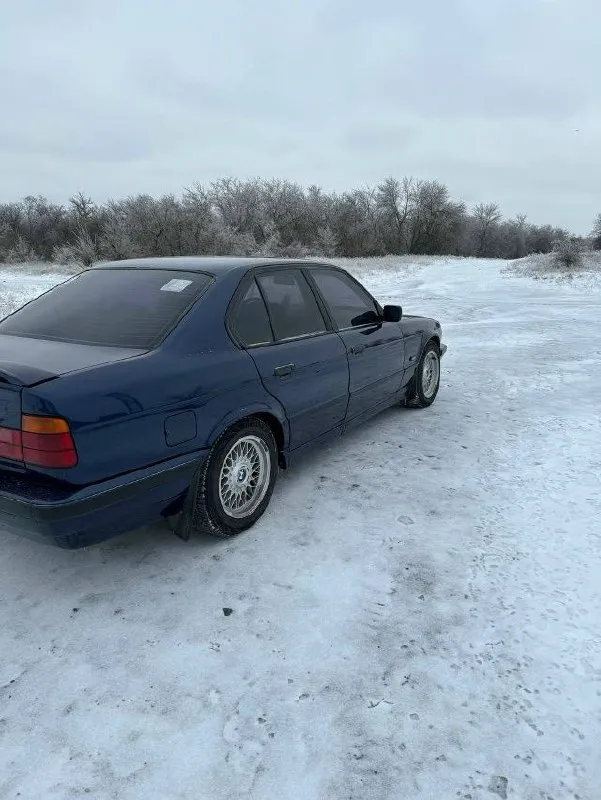 Продаем bmw 1993г. в хорошем состоянии, обслуживалась вовремя, нужно подладить сцепление. дизельное топливо, кожаный салон. регистрация лнр, связь с владельцем по стс потеряна. г. макеевка червоногвардейский район. 250тыс. торг подробнее по +7949 332 53 96 📲 tg: @alenkakay 📞 звоните: +7(949)3325396 - фотография - 3