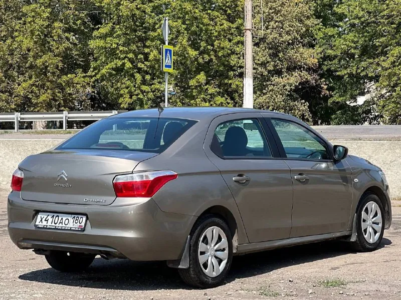 ‼️в продаже‼️ citroen c-elysee 👉год: 2013 👉мотор: 1.6 дизель 👉пробег: 212.000 👉коробка: механика 👉привод: передний цена: 650.000 возможен кредит или обмен +79495130731 - фотография - 3