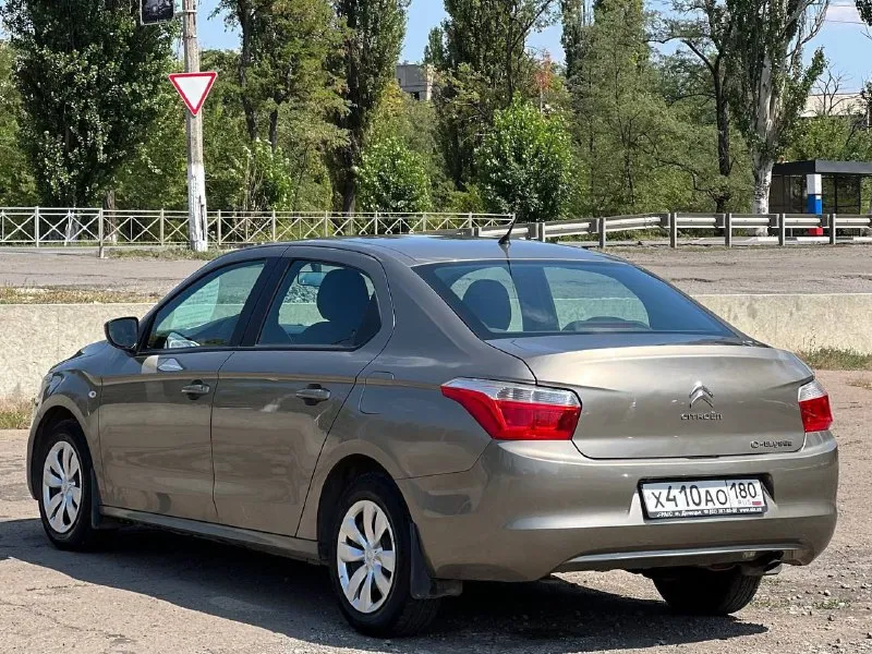 ‼️в продаже‼️ citroen c-elysee 👉год: 2013 👉мотор: 1.6 дизель 👉пробег: 212.000 👉коробка: механика 👉привод: передний цена: 650.000 возможен кредит или обмен +79495130731 - фотография - 4