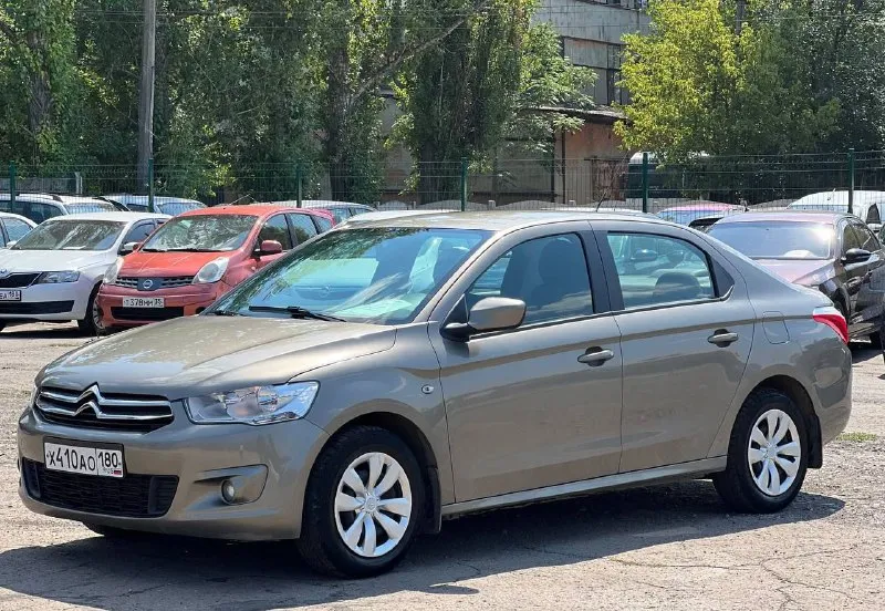 ‼️в продаже‼️ citroen c-elysee 👉год: 2013 👉мотор: 1.6 дизель 👉пробег: 212.000 👉коробка: механика 👉привод: передний цена: 650.000 возможен кредит или обмен +79495130731 - фотография - 5