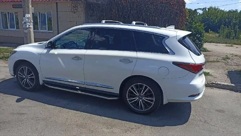 Продам infiniti qx 60 машина 2017 года, мотор 3,5 атмосферник, комплектация платинум, пробег 190 тыс, обслуживается вовремя, три года в одной семье! цена 2, 3 миллионов +79493378657 дарья 📞 звоните: +7(949)3378657 - фотография - 2