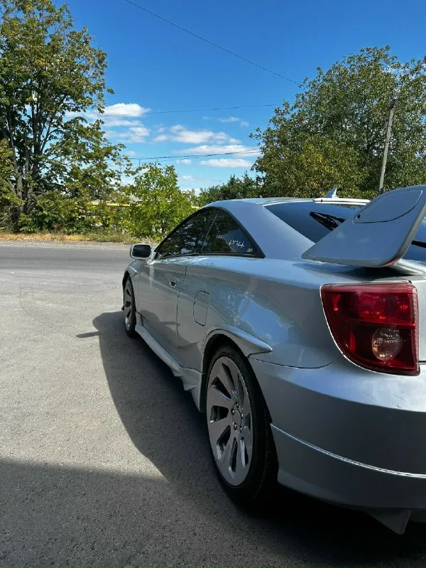 Продам игрушку, пушку! toyota celica 2005 1.8 чистый японец 🇯🇵 вся в родных обвесах с завода ✅ для своего года, внешне машина выглядит великолепно. работает всё, собирает бешенные взгляды от всех. мотор, коробка, идеал! машина очень хорошо сохранилась. приятный выхлоп на дороге чувствует себя уверенно, на 3 передаче ложит стрелку спокойно ☺️ стоящие номера, дорогие диски, большой сабвуфер, подсветка, монитор android по днр таких машин- всего 3 865.000 руб хороший торг. +7 949 534 07 53 г. амвросиевка 📞 звоните: +7(949)5340753 - фотография - 3