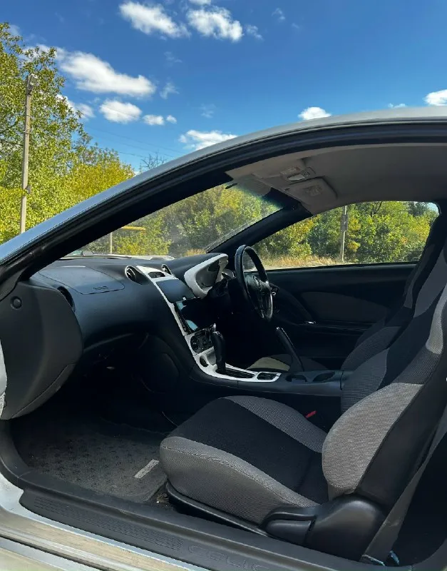 Продам игрушку, пушку! toyota celica 2005 1.8 чистый японец 🇯🇵 вся в родных обвесах с завода ✅ для своего года, внешне машина выглядит великолепно. работает всё, собирает бешенные взгляды от всех. мотор, коробка, идеал! машина очень хорошо сохранилась. приятный выхлоп на дороге чувствует себя уверенно, на 3 передаче ложит стрелку спокойно ☺️ стоящие номера, дорогие диски, большой сабвуфер, подсветка, монитор android по днр таких машин- всего 3 865.000 руб хороший торг. +7 949 534 07 53 г. амвросиевка 📞 звоните: +7(949)5340753 - фотография - 8
