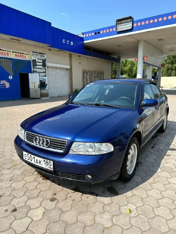 Продам audi a4 b5 рестайлинг 1.6mpi 1999 г. в. осмотр г. донецк. пробег: 280000 машина пригнана с германии в 2021 году. обслужена по технике полностью, вырезан катализатор, прошита на евро2 сделан stage1, + отключен клапан evap и egr. ходовая перебрана, коробка механика 5-ти ступка обслужена, заменён комплект сцепления. климат работает без нареканий, отремонтированный прошлым летом компрессор кондиционера. заменены тормозные диски в круг, передние суппорта перебраны, задние заменены на новые. установлены bi-led модули свет шикарный. перетянут потолок и дверные карты, сиденья не продавленные в отличном состоянии. присутствуют временные нюансы по кузову, критичного ничего. 2 комплекта резины зима-лето. установлена сигнализация пандора с автозапуском с телефона. так же отдам новые запчасти. цена: 420.000 тыс. торг у капота. +79493679161 📞 звоните: +7(949)3679161 - фотография - 1