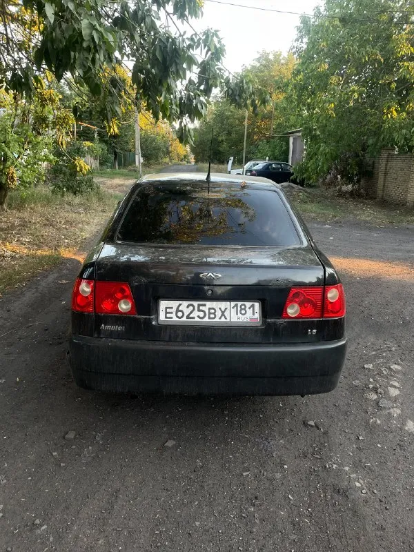 Продам chery amulet a15. год выпуска 2007. объем двигателя 1.6 комплектация 4-эсп, гур, кондиционер. коробка 5-ти ступка, без вылетов и хрустов. резина r14 (зима). машина требует вложений, возможно пробита прокладка гбц, а так заводится, передвигается. кондиционер работает, через раз. гур подтекает. по кузову: жучки, крыло мятое, днище живое (есть пару моментов). документы в норме, постоянный 181 стс, птс, дкп на руках. город: антрацит цена: 90.000₽ торг возможен. пишите в личные сообщения или по номеру телефона +79595281180 📞 звоните: +7(959)5281180 - фотография - 4