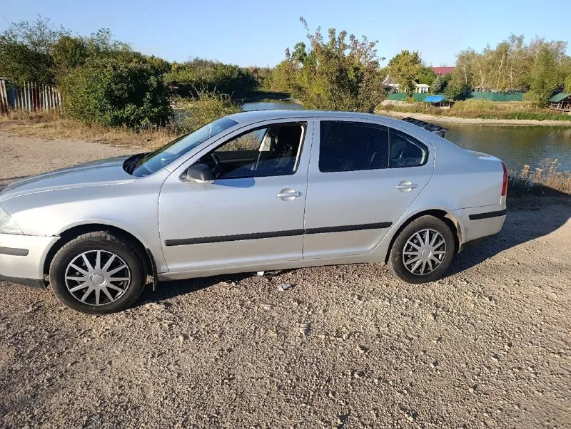 Skoda октавия а5 2008 года, двигатель 1.6 на механике. по технической части всё отлично, обслужена. цена 700.000+ хороший торг. звонить +79493913201 📞 звоните: +7(949)3913201 - фотография - 2