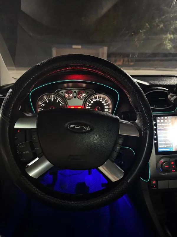 Ford focus 2 (рестайлинг). 2008 г. , сборка германия. комплектация chia. круиз, датчик света, датчик дождя, доводчики стекл, подогрев сидений, климат, подогрев зеркал, электро пакет. зеркало заднего вида с автозатемнением. хороший свет, ближний, дальний, туманки led. мотор 1.8, 5-мкпп. 287500 км. г. донецк. продажа только с полным переоформлением. цена 690 000₽ торг у капота. тел. +79495210540 (тг). - фотография - 2