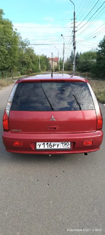 Продам mitsubishi lancer 9, универсал 2004г,1.6, мкпп, абс, кондиционер, 4эл. стекл. , обогрев сидений, зеркал, салон в хорошем состоянии. пробег 204т. новый стартер, генератор, передние амортизаторы, аккумулятору меньше года. авто без единой ошибки на бк. с документами порядок, без штрафов, ограничений и т. д. из минусов:двигатель подъедает масло, на лобовом трещина, требуется замены гофры. осмотр г. донецк, кировский район. цена 300т. +79495276064 📞 звоните: +7(949)5276064 - фотография - 4