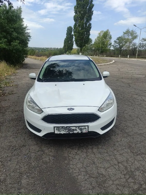 Продам ford фокус iii (рестайлинг ) универсал 2018г. механика 1.6, 105л. с. кондиционер, мульти руль... - фотография