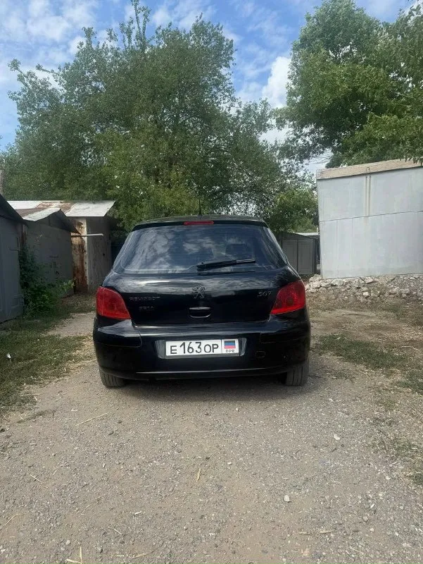 Peugeot 307 двигатель 1.6 бензин коробка механика двигатель работает ровно. много что сделано по ходовой. салон в отличном состоянии. кузов не гнилой. весь ровный. пороги и дно отлично. машина не пригон. куплена в украине была. всю жизнь в донецке. укр документы и номера есть днр документы и номера есть. хозяйка в донецке. переоформление без проблем. вы будете первым хозяином в рф. авто по низу ранка цена 230 и хороший очень торг. авто в донецке. ленинский район +7 (949) 355-68-66 📞 звоните: +7(949)3556866 - фотография - 4