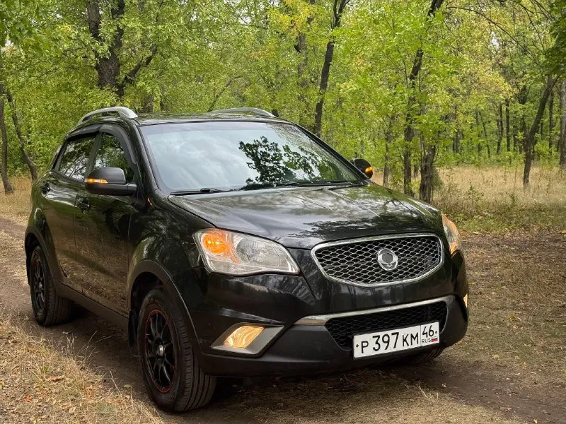 🔥 750,000 рублей 🔥 в продаже ssanyong actyon 2.0 л tdi, 4 wd, at. подключаемый полный привод с блокировкой. полноценная гидротрансформаторная акпп. автомобиль 11.11.2011 г. в. находится в 1 семье. оригинальный птс, вся документация, 2 ключа. заводской окрас всех кузовных элементов за исключением крышки багажника. пороги, низ дверей, арки и днище в целом - без нюансов. подкапотное пространство сухое. двигатель работает ровно, расход 9 л город, 7 л трасса. комплектация полная, климат, круиз, 4 эл. сп, мультируль, подогрев сидений, зеркал, зоны дворников, штатные птф, автозапуск, прочие. находится в г макеевка, звонить по существу. варианты обменов и рассрочек не интересны. торга нет контакты : +79494531233 - фотография - 2