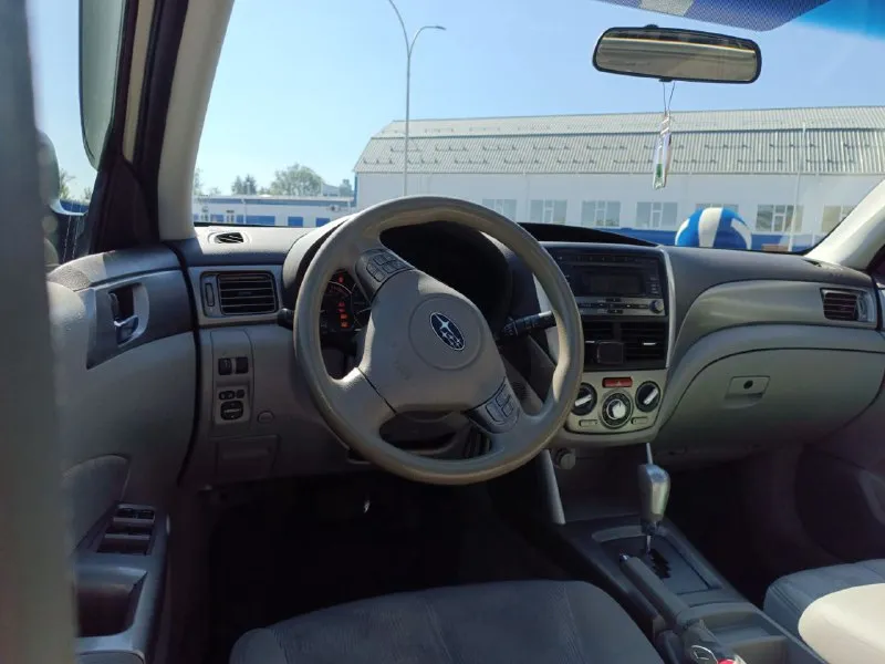 Продам личный авто subaru forester год: 2009г мотор: 2,5 at (171л. с) коробка автомат привод: полный пробег: 165м цена: 1,3 миллиона (торг уместен) продаю личный авто в отличном состоянии. по техническому состоянию всё отлично. двигатель обслужен, масло не ест, коробка переключает плавно, ходовка и привод в полном порядке. кондиционер работает отлично, печка работает, обогрев сидений и. д всё работает. установлена сигнализация с возможностью автозапуска. полный комплект: зимней, летней резины. продажа по финансовым причинам. детали по телефону либо в тг: +79493222619 - фотография - 7