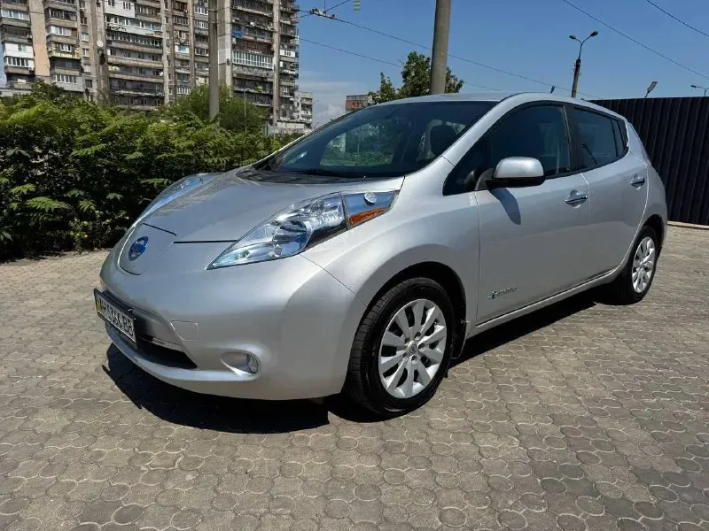 ✅марка: nissan лиф ✅цена:750000₽ ✅город:мариуполь ✅год выпуска:2013 ✅пробег:55500 км. ✅двигатель:электро ✅кпп:автомат ✅второй собственник ✅вин:1n4azocp3dc425600 ✅телефон:+79497125501 антон. ✅описание:продам хороший автомобиль в шикарном состоянии!вложений не требует. батарея в отличном состоянии! запас хода 130 км. 📞 звоните: +7(949)7125501 - фотография - 3
