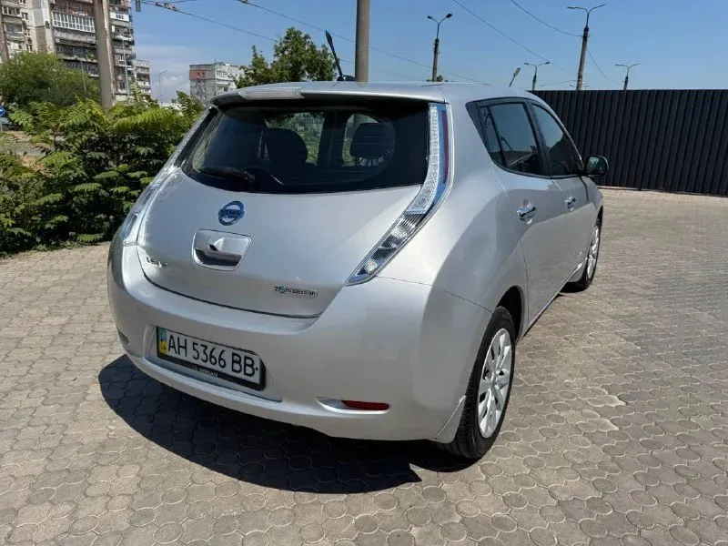 ✅марка: nissan лиф ✅цена:750000₽ ✅город:мариуполь ✅год выпуска:2013 ✅пробег:55500 км. ✅двигатель:электро ✅кпп:автомат ✅второй собственник ✅вин:1n4azocp3dc425600 ✅телефон:+79497125501 антон. ✅описание:продам хороший автомобиль в шикарном состоянии!вложений не требует. батарея в отличном состоянии! запас хода 130 км. 📞 звоните: +7(949)7125501 - фотография - 6