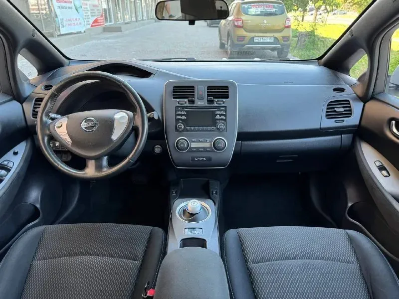 ✅марка: nissan лиф ✅цена:750000₽ ✅город:мариуполь ✅год выпуска:2013 ✅пробег:55500 км. ✅двигатель:электро ✅кпп:автомат ✅второй собственник ✅вин:1n4azocp3dc425600 ✅телефон:+79497125501 антон. ✅описание:продам хороший автомобиль в шикарном состоянии!вложений не требует. батарея в отличном состоянии! запас хода 130 км. 📞 звоните: +7(949)7125501 - фотография - 8