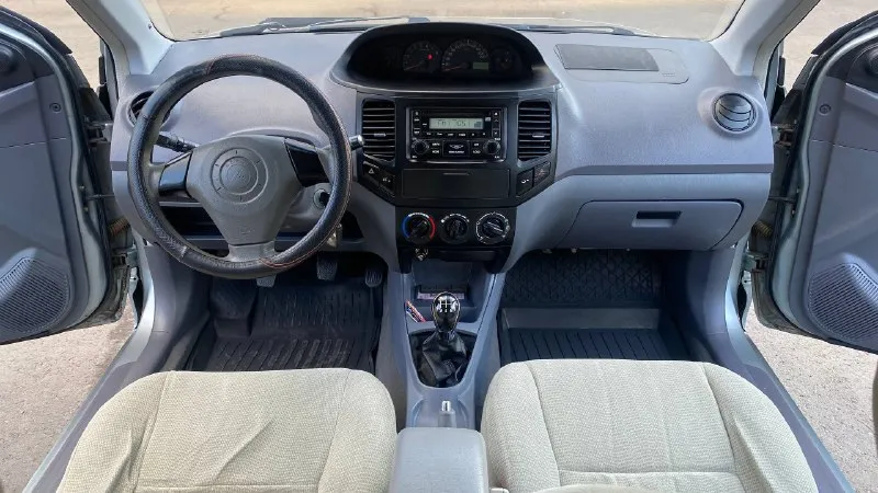 ✅geely mk 2 ✅2012 год выпуска ✅1 собственник с момента покупки ✅покупалась в автосалоне в донецке в 2012 году ✅сигнализация ✅два ключа ✅гаражное хранение ✅двигатель 1.5 ✅кондиционер заправленный ✅парктроник ✅работает каждая кнопочка ✅практически новая летняя резина автомобиль без вложений, кто ищет хороший автомобиль, звоните осмотр донецк цена 395.000 номер для связи +79494155434 - фотография - 8