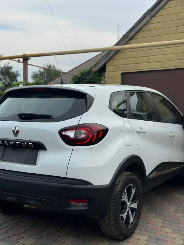 Продам кроссовер 🔥🔥 🔥🔥🔥 renault kaptur (каптур) 2019г ‼‼‼‼ 1.6 бензин, коробка автомат. 🛻🛻🛻 пробег 102т. км. (реальный)‼✅круиз-контроль ✅abs с электронным распределением тормозных усилий и режимом экстренного торможения afy ✅esp(система стабилизации курсовой устойчивости)+hsa(система помощи при трогании на подъеме) ✅airbag подушки безопасности ✅центральный замок ✅задний парктроник ✅led дневные ходовые огни с противотуманными фарами. ✅регулировка руля. ✅регулировка сиденья водителя по высоте ✅кожаный мультируль с 📞 звоните: +7(949)4122575 - фотография - 6
