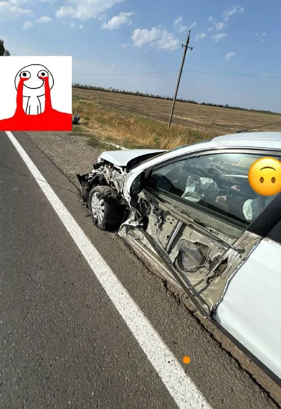 Продам два авто, один на полном ходу другой под восстановление. 1) opel омега а 87года, 2л двигатель бенз/газ достаточно бодрая для своих лет, рыжики присутствуют в малом количестве. кузов старый немецкий оцинкованный. бортовой компьютер, коробка автомат, люк. чистый ухоженный салон. едет на 10 из 10 по кузову на 7/10. можно взять в проект. цена вопроса 150к 2) nissan альмера g15 2016 года 103к пробег. комплектация комфорт+ автомат кондиционер 2 владельца. дтп не зарегистрировано хороший вариант под восстановление и дальнейшую продажу цена 290к ее стоимость на рынке в хорошем состоянии в этой комплектации 680-900к в рф. можем договориться за 420к за обе. номер +79990002852(сот. оп. миранда) 📲 tg: @bazhench1k 📞 звоните: +7(999)0002852 - фотография - 8