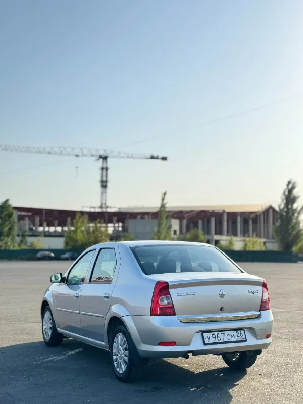 Продам renault logan (renault логан) 2011 года. 1.6 механика, кондиционер. пробег 191 000 км. 2 хозяина. автомобиль в хорошем состоянии, любые проверки за ваш счет. идеальный вариант для тех, кто ищет надёжный, экономичный и ухоженный автомобиль без скрытых проблем. город: макеевка цена: 480 000р ☎️+79493738622 📞 звоните: +7(949)3738622 - фотография - 4