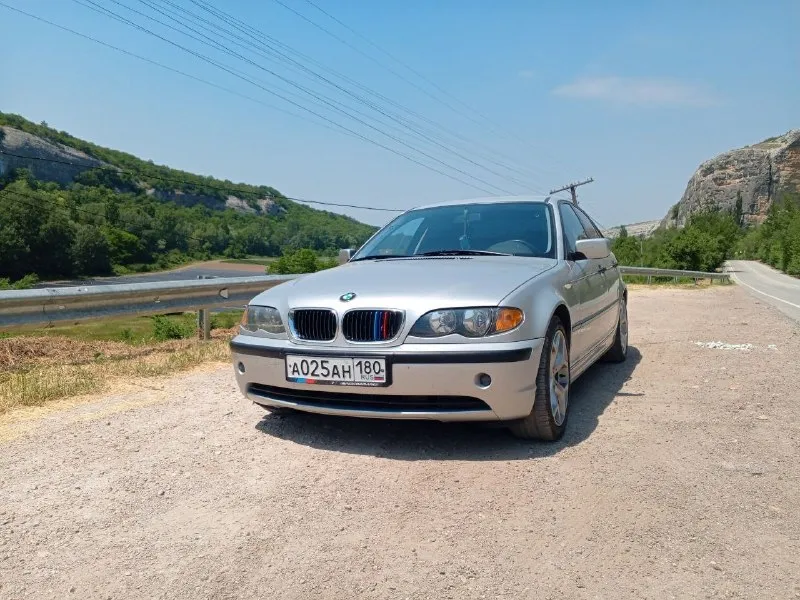 Продам bmw е46. двигатель 2.0, кпп автомат, 2002года. двигатель работает идеально без масложора, кор... - фотография