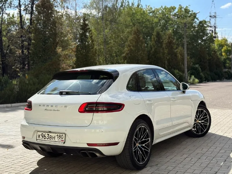‼️ первая цена по всей рф🇷🇺 ‼️ 💰 1,800,000 руб 💰 porsche macan turbo 3,6 л ( 399 л. с ) бензин. технически без вложений, всё функционирует, реальный пробег - 92,700 км. масла и фильтра заменены. пневма работает в любом режиме. ошибок по системам нет. ходовая обслужена. куплены новые диски с новой летней резиной. установлен новый капот, были не глобальные повреждения, фото сохранил, предоставлю. есть запрет, в данный момент решается, был наложен на предыдущего хозяина ошибочно, документы все на руках, птс, стс. торг будет! г. макеевка тел : +79490776585 📞 звоните: +7(949)0776585 - фотография - 6