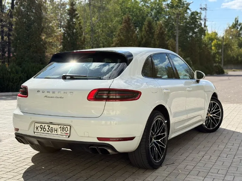 ‼️ первая цена по всей рф🇷🇺 ‼️ 💰 1,800,000 руб 💰 porsche macan turbo 3,6 л ( 399 л. с ) бензин. технически без вложений, всё функционирует, реальный пробег - 92,700 км. масла и фильтра заменены. пневма работает в любом режиме. ошибок по системам нет. ходовая обслужена. куплены новые диски с новой летней резиной. установлен новый капот, были не глобальные повреждения, фото сохранил, предоставлю. есть запрет, в данный момент решается, был наложен на предыдущего хозяина ошибочно, документы все на руках, птс, стс. торг будет! г. макеевка тел : +79490776585 📞 звоните: +7(949)0776585 - фотография - 7