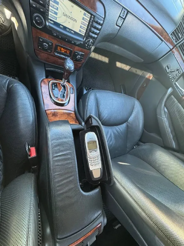 Продаю mb s500 2004 года выпуска на 5 литровом моторе (306 сил) с пробегом 226т км пробега документы в полном порядке переоформление без проблем машина в полной комплектации в техническом плане машина полностью обслужена от и до автомобиль приносит удовольствие от как по городу так и по трассе смешанный расход 12 литров (трасса/город) машиной владею 4 года чистокровный немец был пригнан из германия в 21 году полностью растоможен в общем и целом автомобиль на свои года в очень хорошем состояние, все работает даже телефон) автомобиль находиться в городе макеевке осмотр на любом сто по остальным подробностям по телефону цена 1.2 млн плюс торг +79493191478 📞 звоните: +7(949)3191478 - фотография - 10