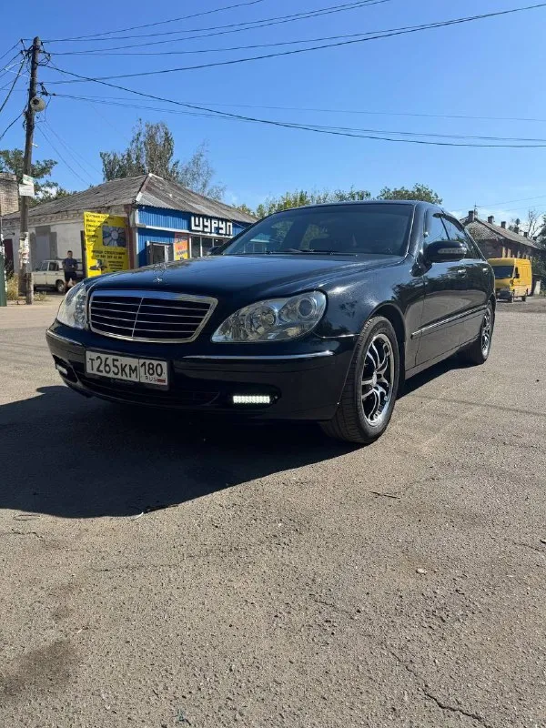 Продаю mb s500 2004 года выпуска на 5 литровом моторе (306 сил) с пробегом 226т км пробега документы в полном порядке переоформление без проблем машина в полной комплектации в техническом плане машина полностью обслужена от и до автомобиль приносит удовольствие от как по городу так и по трассе смешанный расход 12 литров (трасса/город) машиной владею 4 года чистокровный немец был пригнан из германия в 21 году полностью растоможен в общем и целом автомобиль на свои года в очень хорошем состояние, все работает даже телефон) автомобиль находиться в городе макеевке осмотр на любом сто по остальным подробностям по телефону цена 1.2 млн плюс торг +79493191478 📞 звоните: +7(949)3191478 - фотография - 2