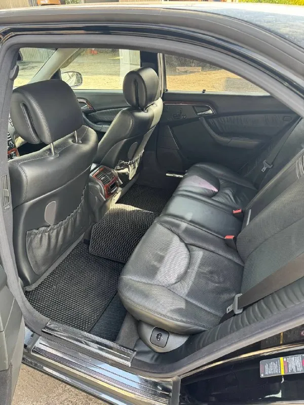 Продаю mb s500 2004 года выпуска на 5 литровом моторе (306 сил) с пробегом 226т км пробега документы в полном порядке переоформление без проблем машина в полной комплектации в техническом плане машина полностью обслужена от и до автомобиль приносит удовольствие от как по городу так и по трассе смешанный расход 12 литров (трасса/город) машиной владею 4 года чистокровный немец был пригнан из германия в 21 году полностью растоможен в общем и целом автомобиль на свои года в очень хорошем состояние, все работает даже телефон) автомобиль находиться в городе макеевке осмотр на любом сто по остальным подробностям по телефону цена 1.2 млн плюс торг +79493191478 📞 звоните: +7(949)3191478 - фотография - 9