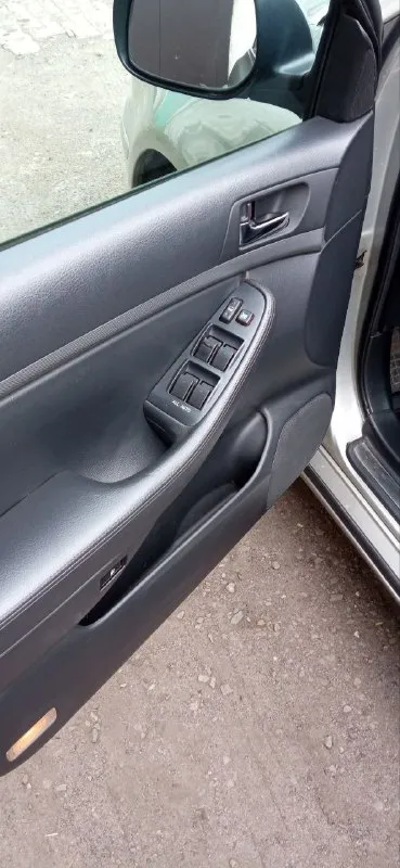 Продаётся toyota avensis 2006 г. 🏁 ищете надежный и экономичный автомобиль? toyota avensis 2006 — ваш идеальный выбор! 🚗 - двигатель: 2.0 турбо — самый надежный и экономичный в линейке. - пробег: реальный 206,000 км. гарантированная прозрачность истории использования. - происхождение: авто из франции, я единственный хозяин — бережная эксплуатация и отличное состояние. 🔧 комплектация: - датчики света и дождя для комфорта и безопасности. - двухзонный климат-контроль — комфортный климат в любое время года. - парктроник и круиз-контроль для легкой и расслабленной езды. - 6-ступенчатая механическая коробка передач для настоящего драйва. - хорошая магнитола для наслаждения любимыми треками в дороге. - охранная система с двухсторонней связью для вашей безопасности. 🛞 резина: - шины на 16 дюймов + 2 комплекта: для зимы и лета. 💵 цена: 1,000,000 рублей этот toyota avensis — идеальное сочетание надежности, эффективности и комфорта. не упустите шанс стать ее новым владельц 📞 звоните: +7(959)1007282 - фотография - 5