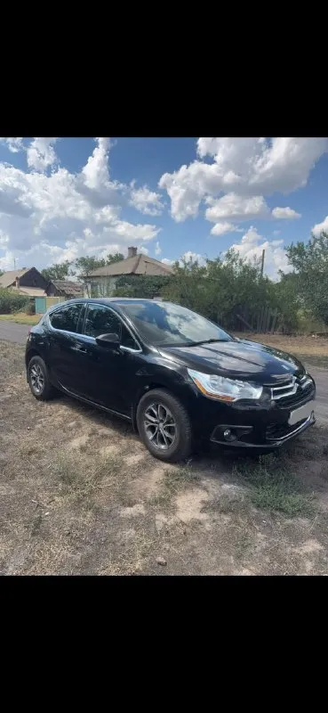 Citroën ds4, 2012 г. в., 1.6 бензин, пробег 110 000 км (родной) продам стильный и надежный хэтчбек c... - фотография
