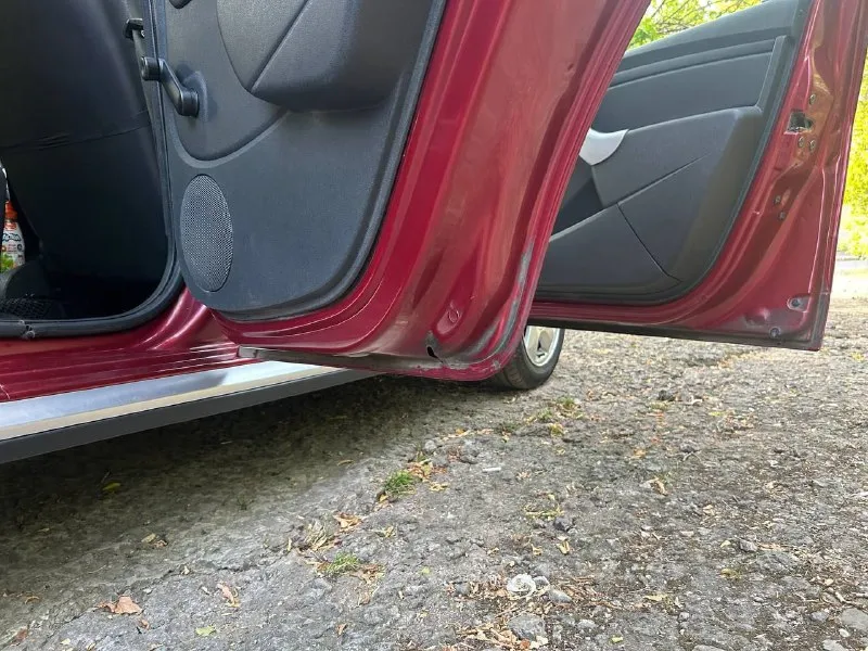 Продаю свой личный автомобиль renault сандеро степвей 1.6 на механике я второй владелец пробег 210.000 км весь авто в родной краске, с родным остеклением, без аварий, без каких либо проблем. машина с высоким клиренсом, ни раза нигде не цеплялся, едет уверенно и в то же время мягко. проблем не доставляет от слова совсем, ходовка стоит адекватных денег, ходит долго. расход топлива по городу до 8л/100км, трасса 6л. двигатель, коробка работают отлично, никаких нареканий нет. кондиционер дует как положено. весь свет заменен на led. так как семья растет, нужен авто по-больше. цена 820.000 рублей. смотреть г. донецк. +79493129242 📞 звоните: +7(949)3129242 - фотография - 6