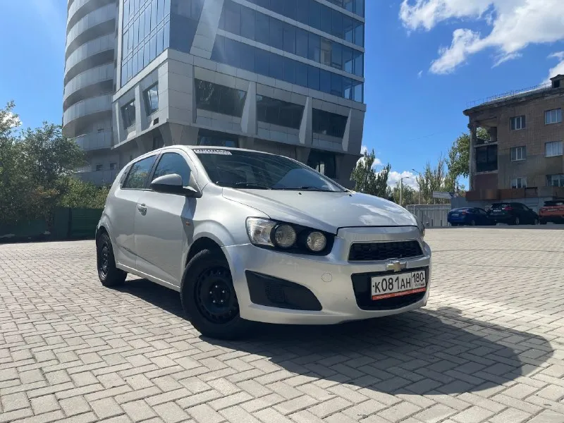 Продам chevrolet aveo t300 hatchback пробег: 150 000 км двигатель: резвый 1,6 л. коробка передач: ра... - фотография