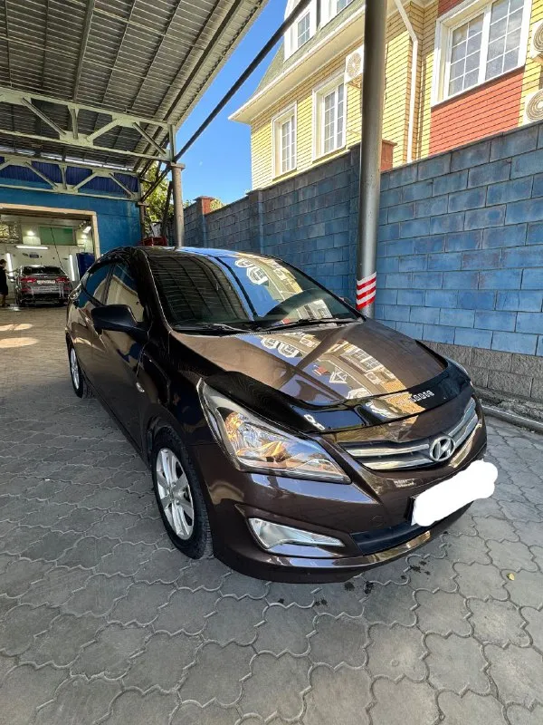 💰цена 945 тысячи руб💰 продам хюндай ✅солярис. 2016 года рестайлинг. ✅в хорошем ухоженном состоянии. пробег 190 т родной. 1.6 двигатель. коробка автомат полная комплектация. машина шустрая никогда не подводила вся техника двигатель все в исправном состоянии сел поехал масло фильтра заменены каждый 7000 т коробка переключает плавно без рывков ходовая часть в отличном состоянии. зимняя резина в придачу проехала 800 км можно сказать как новая ☎+79495695833 донецк - фотография - 10