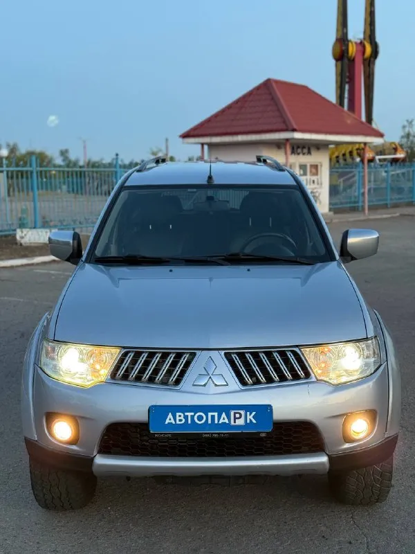 🇯🇵 mitsubishi pajgerosport ii 💰цена: 1 440 000р 🏢город: мариуполь 📅год выпуска: 2012 🧾пробег: 242 233 км. ⚙️двигатель: 2.5 ⛽топливо: дизель ⚙️кпп: автомат 📞 телефон: +7-949-727-41-51 +7-989-263-55-56 +7-949-551-91-52 💾 описание: - фотография - 2