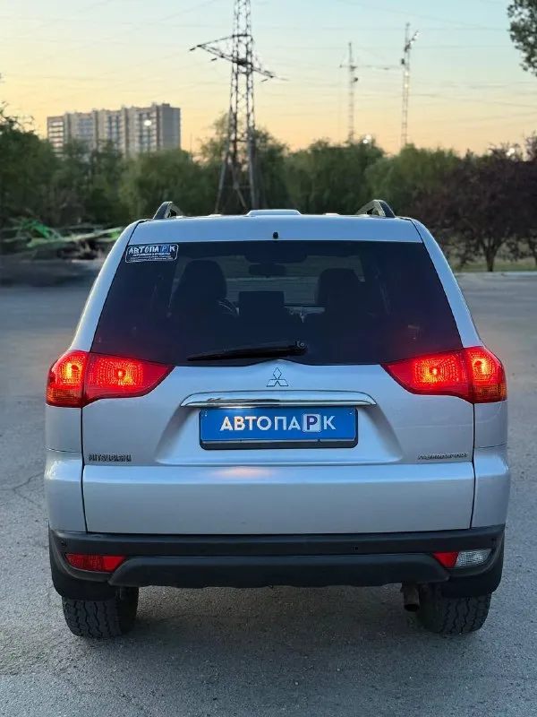 🇯🇵 mitsubishi pajgerosport ii 💰цена: 1 440 000р 🏢город: мариуполь 📅год выпуска: 2012 🧾пробег: 242 233 км. ⚙️двигатель: 2.5 ⛽топливо: дизель ⚙️кпп: автомат 📞 телефон: +7-949-727-41-51 +7-989-263-55-56 +7-949-551-91-52 💾 описание: - фотография - 5