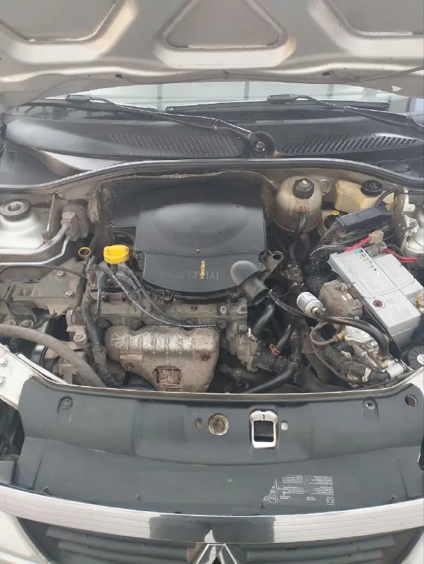 Вашему вниманию семейный седан : renault symbol 2011 г. в ✅двигатель 1.4 бензин/газ ✅кондиционер ✅мультируль комфортабельный городской автомобиль в хорошем техническом состоянии, с высоким клиренсом позволяющий беспрепятственно ездить и в сельской местности, установлен газ ( пропан) вписан в птс - что делает авто экономичным, кондиционер и мульти-руль увеличит комфортабелтность, большой багажник на 500л поможет в путешествии, а оцинкованный кузов дает долговечность и преимущество перед авто в этом ценовом сегменте. а зимняя резина будет приятным бонусом для нового владельца 🤝 цена 300000р на все вопросы отвечу по номеру телефона+79497092065 с 8-00 до 20-00 - фотография - 8